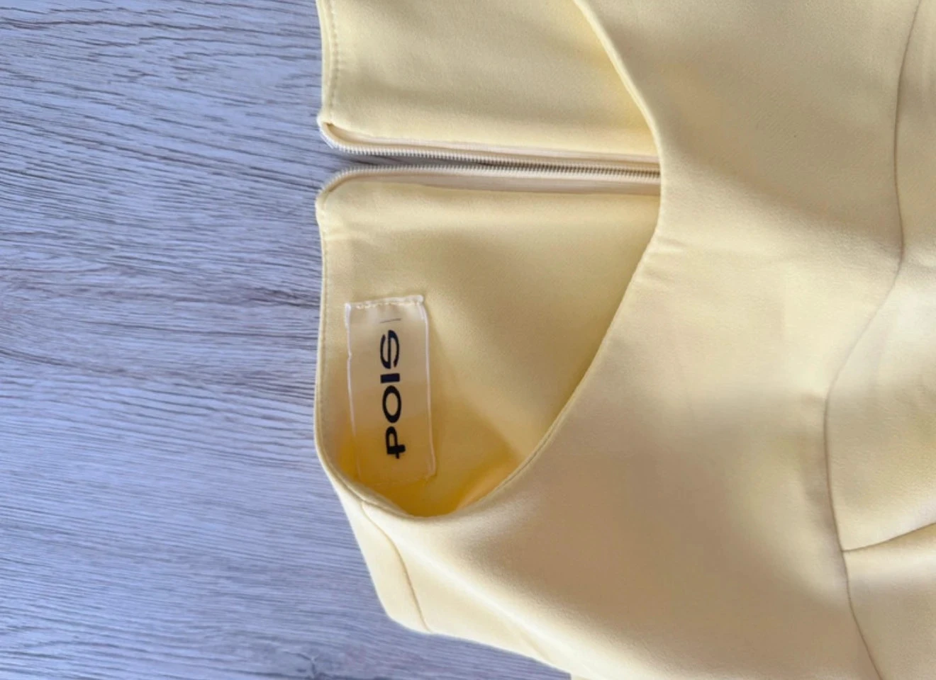 Vestido de verão pastel amarelo sem alças – photo 2